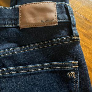 Madewell dark wash skinny. jeans